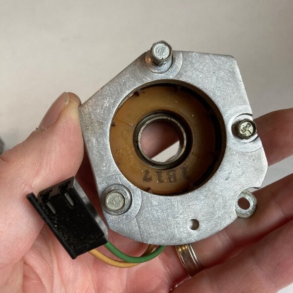 1980-1983 GM DR-441 Pole Piece Niehoff Ignition Parts UNTESTED - Picture 4 of 4